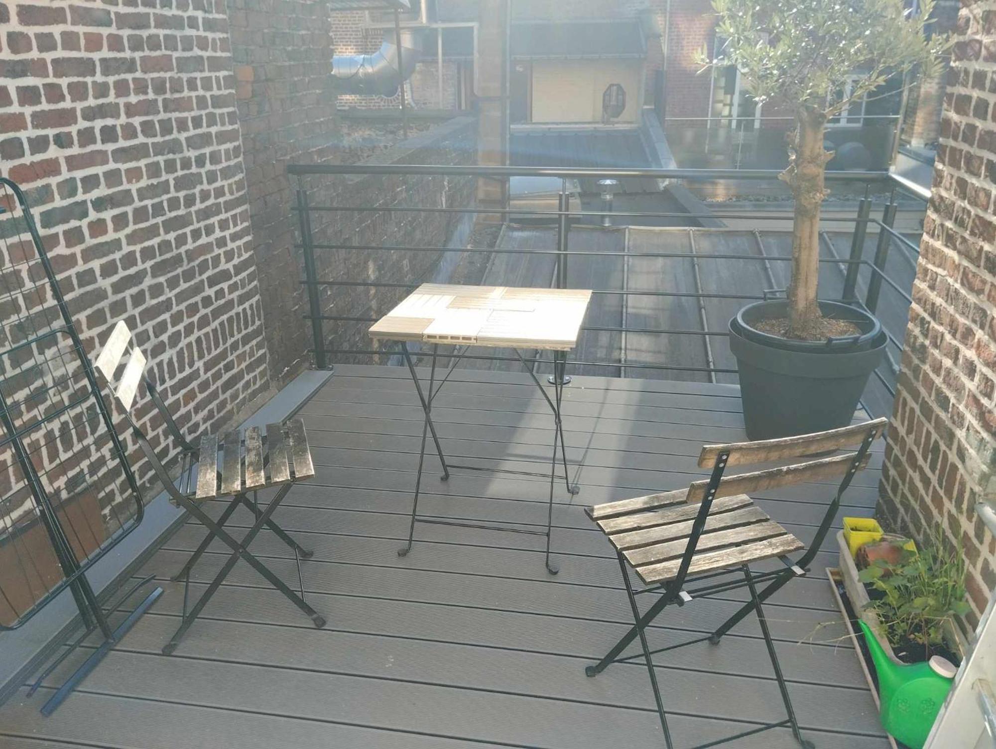 Appartement T2 Sur La Place Du Marche De Wazemmes Lille Exterior photo